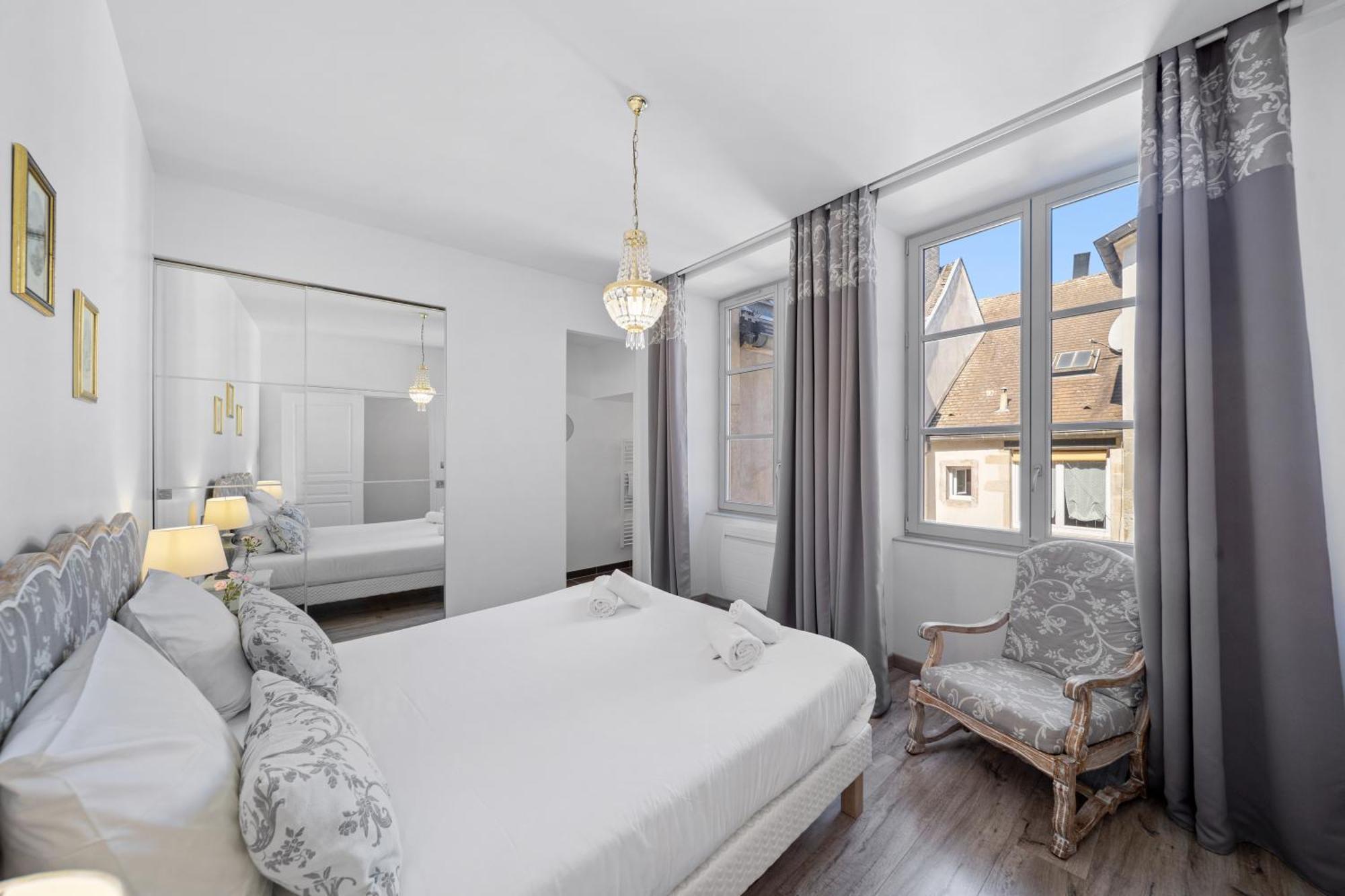 Le Beau Carnot - Appartement En Hypercentre De Beaune Exterior foto